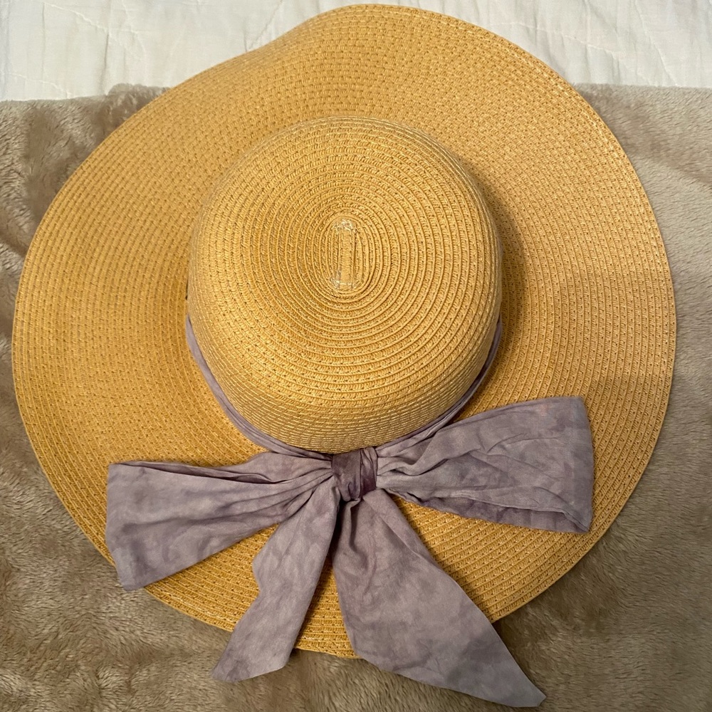 Summer draw hat with ribbon